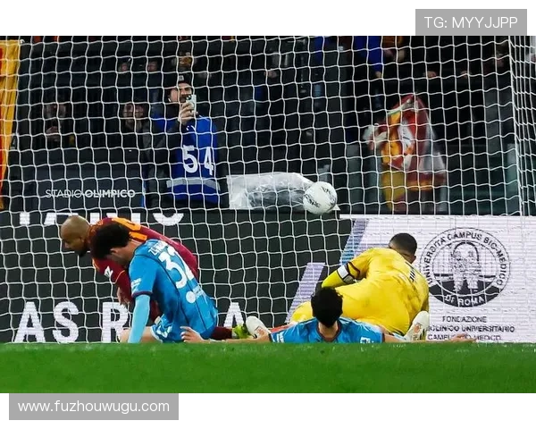 马伦12场进8球罗马出手